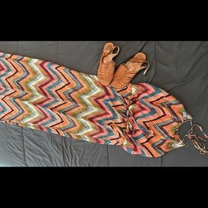 MAXI DRESS WITH SANDALS